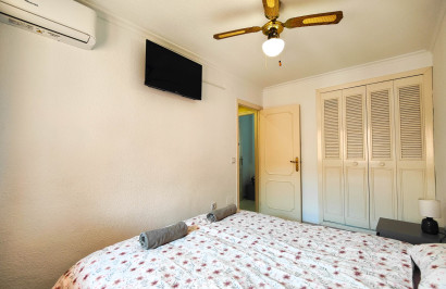 Resale - Apartment / Flat - Torrevieja - La Mata