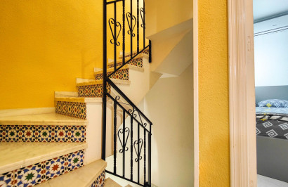 Resale - Apartment / Flat - Torrevieja - La Mata