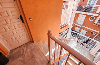 Resale - Apartment / Flat - Torrevieja - La Mata