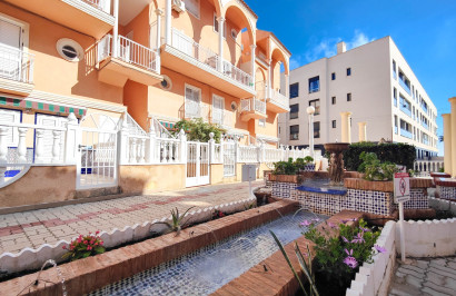 Resale - Apartment / Flat - Torrevieja - La Mata