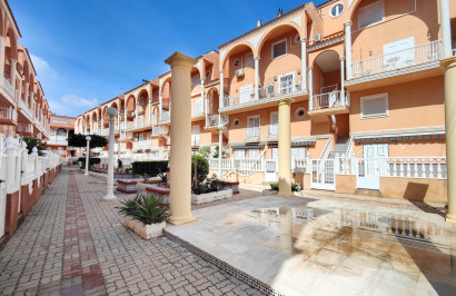 Resale - Apartment / Flat - Torrevieja - La Mata