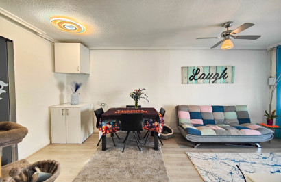 Herverkoop - Stadshuis - Torrevieja - Torreta - Salado