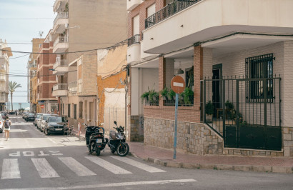 Reventa - Apartamento / Piso - Torrevieja