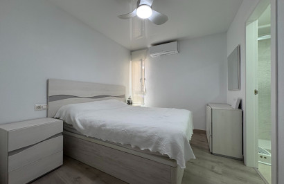 Reventa - Apartamento / Piso - Torrevieja - Centro