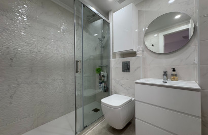 Reventa - Apartamento / Piso - Torrevieja - Centro
