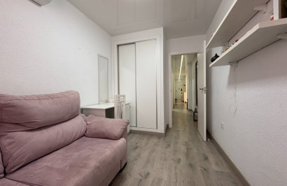Reventa - Apartamento / Piso - Torrevieja - Centro