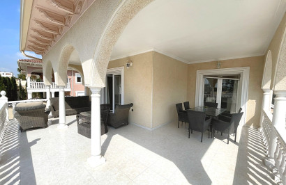 Reventa - Villa independiente - Ciudad Quesada - Central Quesada