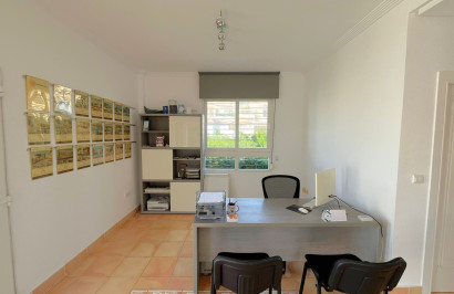 Reventa - Unidad Comercial - Orihuela Costa - Playa Flamenca