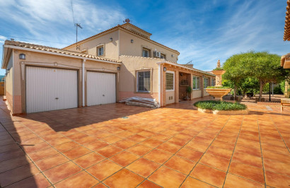 Reventa - Villa independiente - Torrevieja - El chaparral
