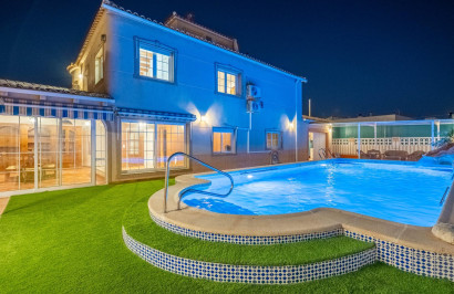 Reventa - Villa independiente - Torrevieja - El chaparral