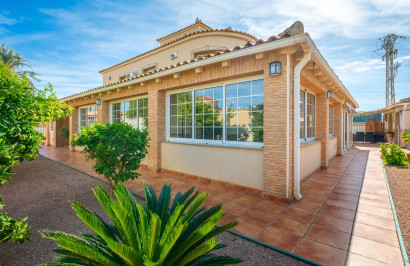Reventa - Villa independiente - Torrevieja - El chaparral