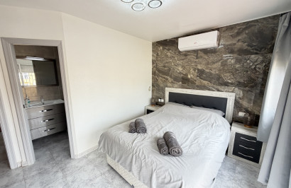 Resale - Detached Villa - Villamartín
