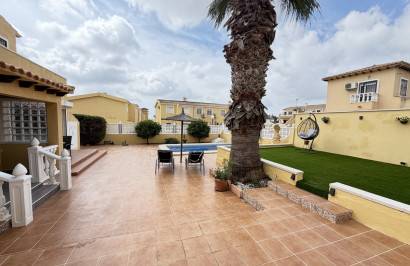 Resale - Detached Villa - Villamartín