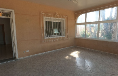 Resale - Detached Villa - Dolores