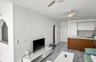 Resale - Apartment / Flat - Orihuela Costa - Punta Prima