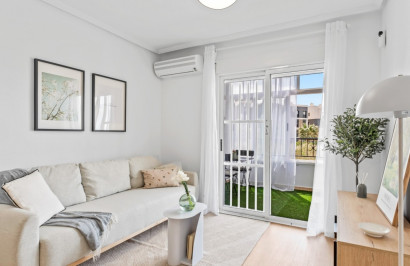 Resale - Apartment / Flat - Orihuela Costa - La Florida