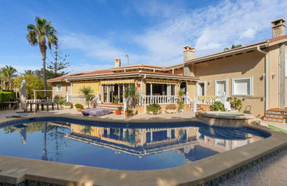 Resale - Detached Villa - Cabo Roig - MUY CERCA DE LA PLAYA