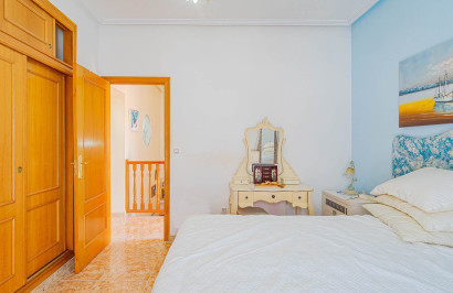 Herverkoop - Stadshuis - Torrevieja - Punta Prima