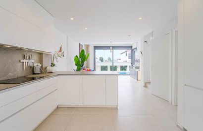 Reventa - Villa independiente - Punta Prima