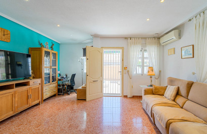 Resale - Detached Villa - Punta Prima