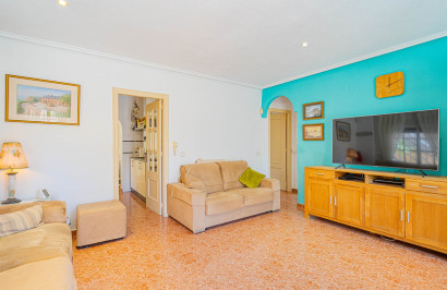 Resale - Detached Villa - Punta Prima