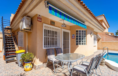 Resale - Detached Villa - Punta Prima