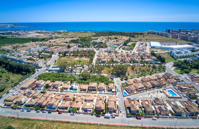 Resale - Detached Villa - Punta Prima