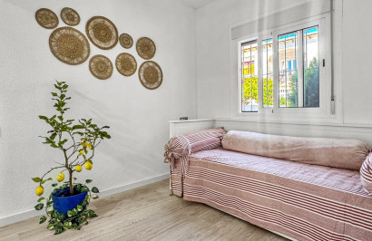 Resale - Apartment / Flat - Torrevieja - Los Balcones - Los Altos del Edén