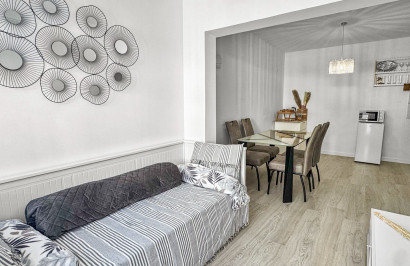 Resale - Apartment / Flat - Torrevieja - Los Balcones - Los Altos del Edén