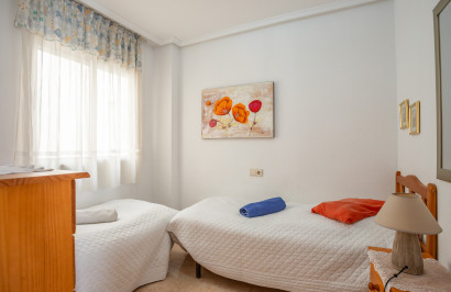 Resale - Apartment / Flat - Torrevieja - El Molino
