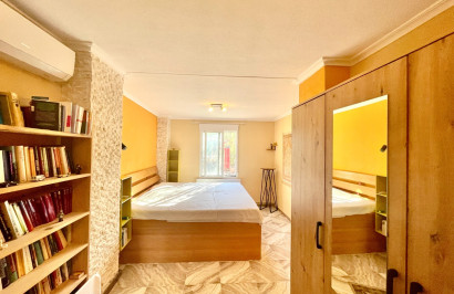 Resale - Finca / Country Property - Crevillente