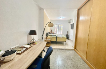 Resale - Finca / Country Property - Crevillente