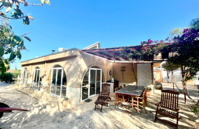 Resale - Finca / Country Property - Crevillente