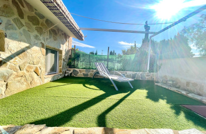 Resale - Finca / Country Property - Crevillente