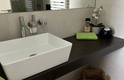 Resale - Apartment / Flat - Los Altos