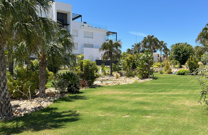 Resale - Apartment / Flat - Los Altos