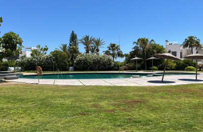 Resale - Apartment / Flat - Los Altos