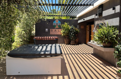 Resale - Apartment / Flat - Los Altos