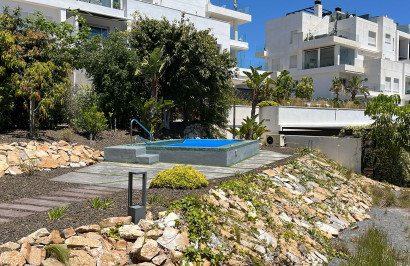 Resale - Apartment / Flat - Los Altos
