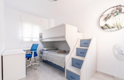 Resale - Town House - Torrevieja - Punta prima