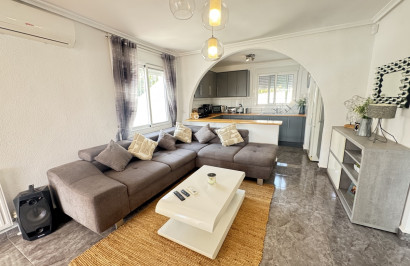 Resale - Detached Villa - Villamartín - Eagles Nest