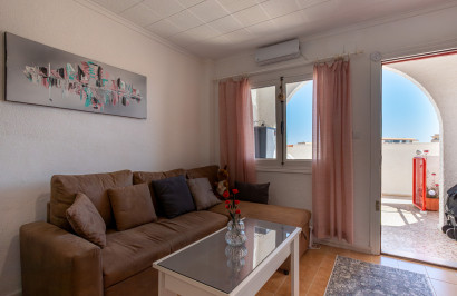 Resale - Apartment / Flat - Torrevieja - Cabo cervera