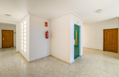 Herverkoop - Appartement / Flat - Torrevieja - Playa del cura