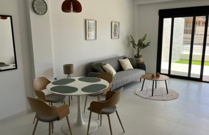 Reventa - Apartamento / Piso - San Miguel de Salinas