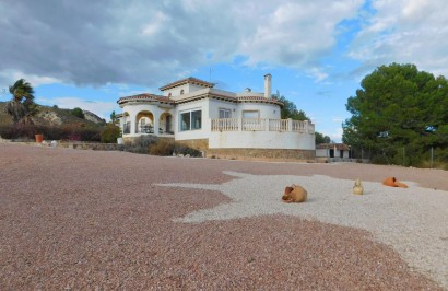 Reventa - Villa independiente - Torremendo