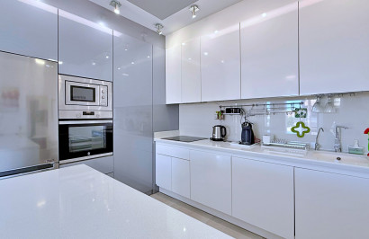 Resale - Apartment / Flat - Pilar de la Horadada - Torre De La Horadada