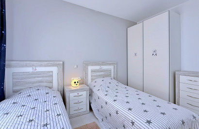 Resale - Apartment / Flat - Pilar de la Horadada - Torre De La Horadada