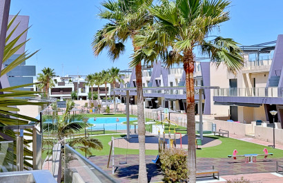 Resale - Apartment / Flat - Pilar de la Horadada - Torre De La Horadada