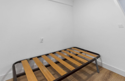 Resale - Apartment / Flat - Torrevieja - Centro