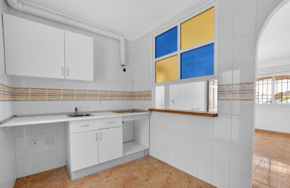 Resale - Apartment / Flat - Torrevieja - El limonar